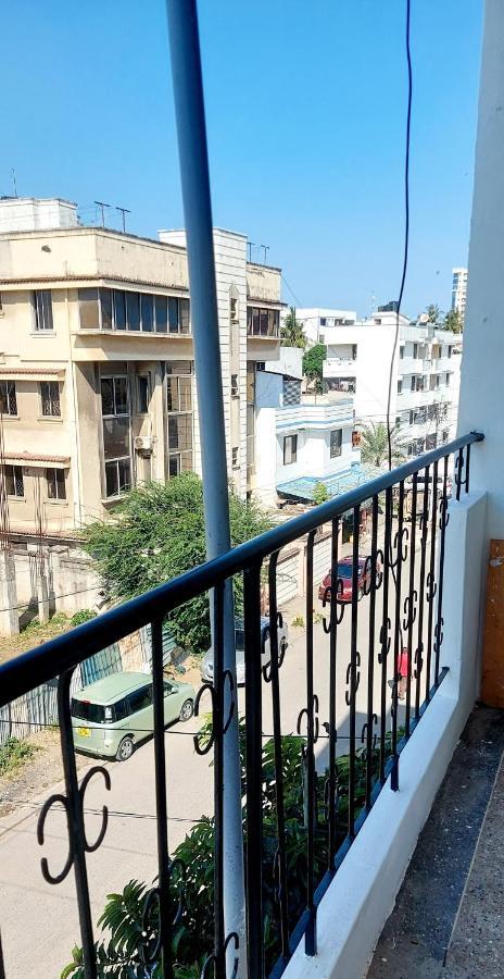 דירות מומבסה Neighbourly Nest מראה חיצוני תמונה